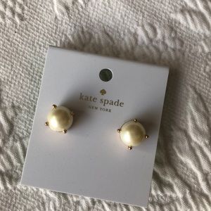 Kate Spade ♠️ pearl earrings BNWT